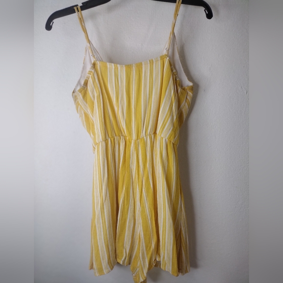 Women's yellow and white striped romper - Picture 2 of 5